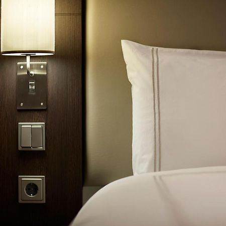 Premier Inn Mannheim City Centre ภายนอก รูปภาพ