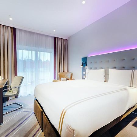 Premier Inn Mannheim City Centre ภายนอก รูปภาพ