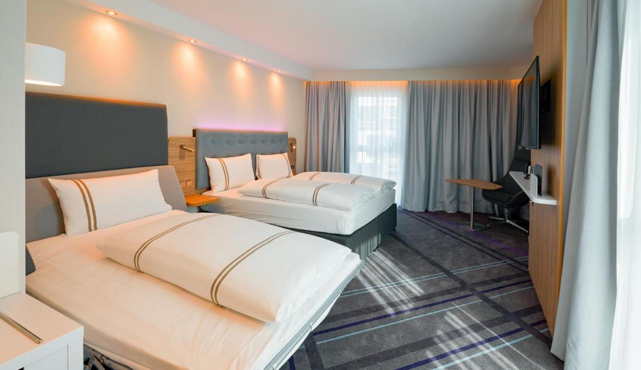 Premier Inn Mannheim City Centre ภายนอก รูปภาพ